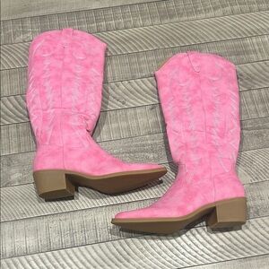 Chic Pink Heeled Western Boots